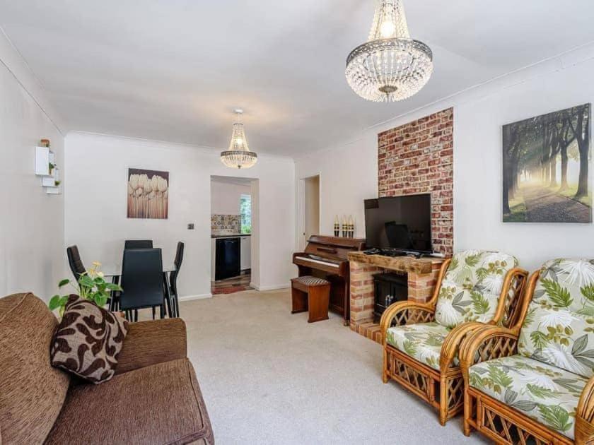 Forest Side Cottage Nottingham Extérieur photo